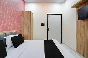 Goroomgo Vrrinda Residency Varanasi
