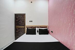 Goroomgo Vrrinda Residency Varanasi