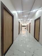 Goroomgo Vrrinda Residency Varanasi