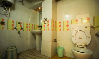 Goroomgo Vrrinda Residency Varanasi