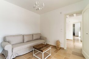 3985 Tenuta di Uma by Barbarhouse