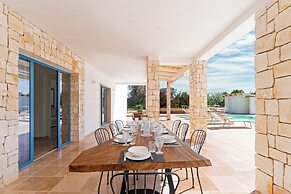 3985 Tenuta di Uma by Barbarhouse