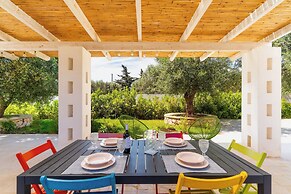 3985 Tenuta di Uma by Barbarhouse