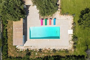 3985 Tenuta di Uma by Barbarhouse