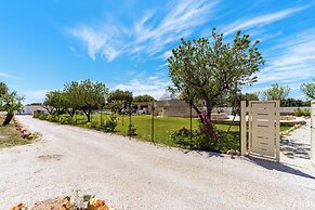 3985 Tenuta di Uma by Barbarhouse