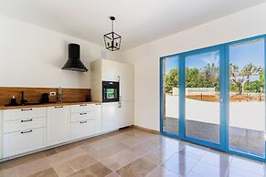 3985 Tenuta di Uma by Barbarhouse