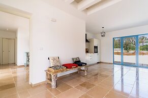 3985 Tenuta di Uma by Barbarhouse