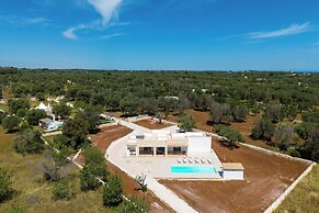 3985 Tenuta di Uma by Barbarhouse