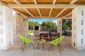 3985 Tenuta di Uma by Barbarhouse