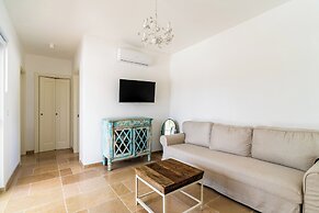 3985 Tenuta di Uma by Barbarhouse