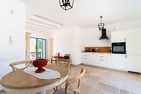 3985 Tenuta di Uma by Barbarhouse