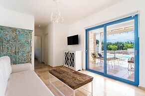 3985 Tenuta di Uma by Barbarhouse