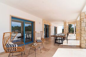 3985 Tenuta di Uma by Barbarhouse