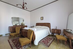 3991 Villa Bea by Barbarhouse