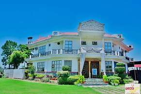 Garden Resorts & Hotel