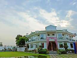 Garden Resorts & Hotel