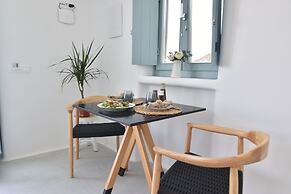 Panthea Suite Santorini