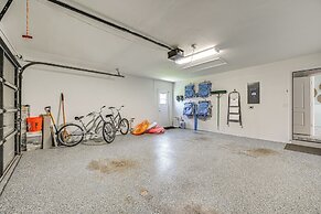 Bonita Springs Home w/ Lake Views: 8 Mi to Beach!