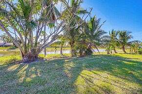 Bonita Springs Home w/ Lake Views: 8 Mi to Beach!