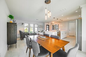 Bonita Springs Home w/ Lake Views: 8 Mi to Beach!