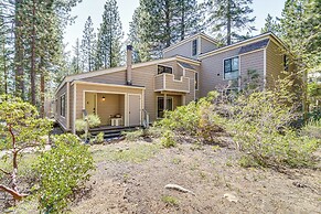 Welcoming Incline Village Condo ~ 2 Mi to Beach!