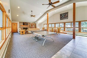 Welcoming Incline Village Condo ~ 2 Mi to Beach!