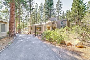 Welcoming Incline Village Condo ~ 2 Mi to Beach!