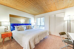 Welcoming Incline Village Condo ~ 2 Mi to Beach!