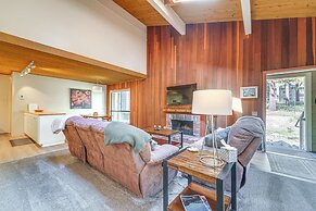 Welcoming Incline Village Condo ~ 2 Mi to Beach!