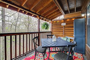 Easy-access Pigeon Forge Cabin w/ Hot Tub!