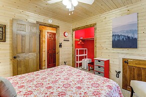 Easy-access Pigeon Forge Cabin w/ Hot Tub!