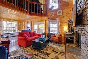 Easy-access Pigeon Forge Cabin w/ Hot Tub!