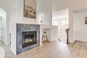 Seasonal Pool, Balcony: Quiet & Cozy Aurora Condo!