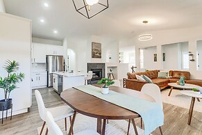 Seasonal Pool, Balcony: Quiet & Cozy Aurora Condo!