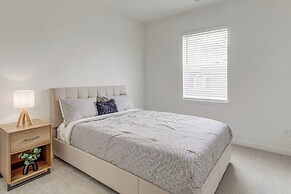 Seasonal Pool, Balcony: Quiet & Cozy Aurora Condo!