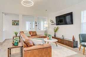 Seasonal Pool, Balcony: Quiet & Cozy Aurora Condo!