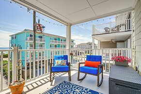 Carolina Beach Condo w/ Balcony: Walk to the Ocean