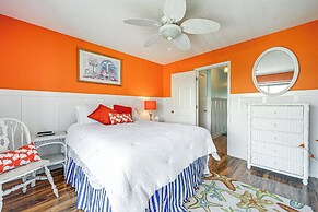 Carolina Beach Condo w/ Balcony: Walk to the Ocean