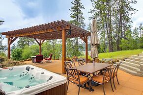 'summit Solitude' Apt w/ Lake Views & Hot Tub!