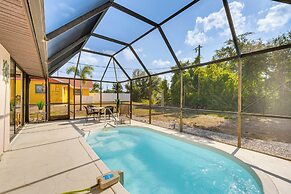 Pet-friendly Port Charlotte Home w/ Pool & Lanai!