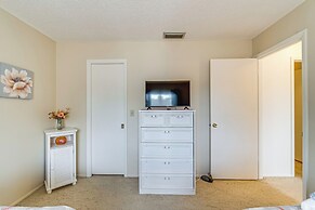 Pet-friendly Port Charlotte Home w/ Pool & Lanai!