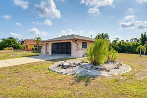 Pet-friendly Port Charlotte Home w/ Pool & Lanai!