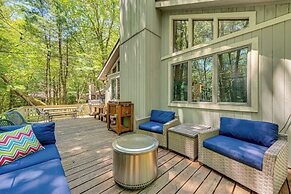 Family Pocono Pines Cottage w/ Deck & Creek Access