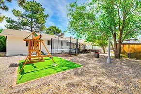 Hot Tub & Sauna: Dewey Getaway w/ Community Perks