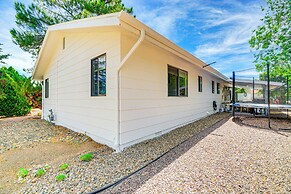 Hot Tub & Sauna: Dewey Getaway w/ Community Perks
