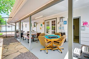 Hot Tub & Sauna: Dewey Getaway w/ Community Perks