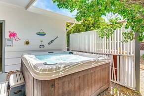 Hot Tub & Sauna: Dewey Getaway w/ Community Perks