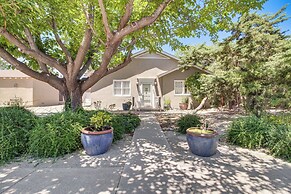 Albuquerque Adobe Cottage: Yard, Walkable Area