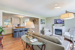 Old Saybrook Home w/ Screened Porch & Ocean View!