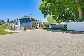 Old Saybrook Home w/ Screened Porch & Ocean View!